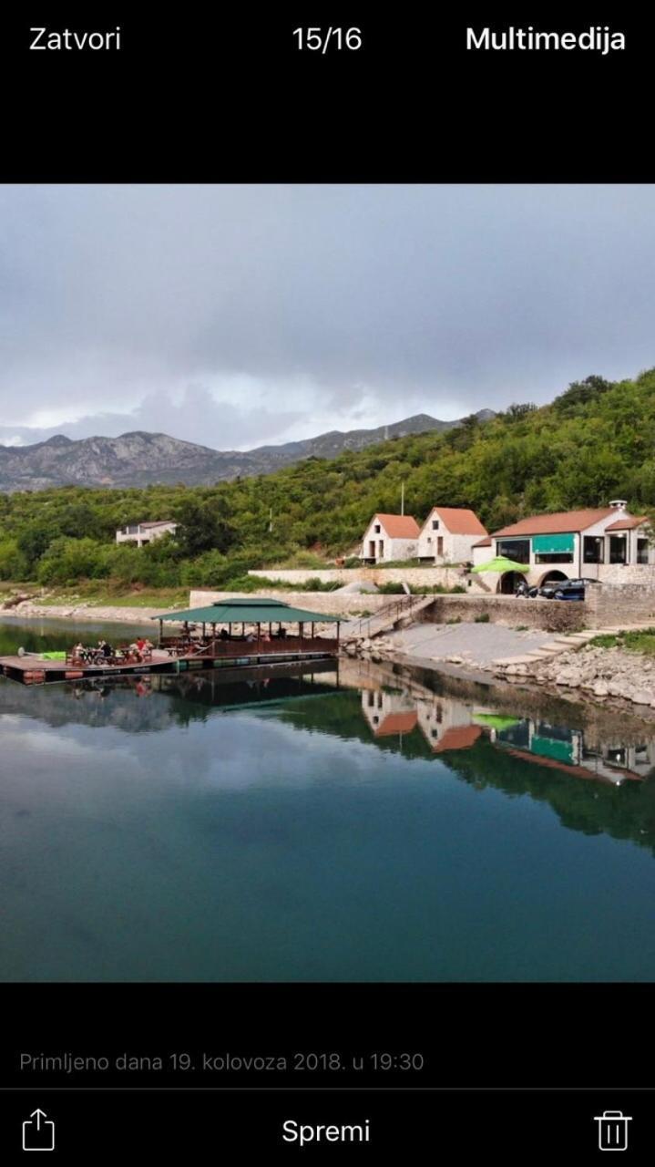Splav Slap - Bungalovi Danilovgrad Exteriör bild